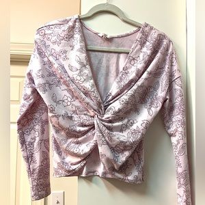 Candie’s twist front floral pink sweater size S
